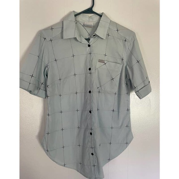 Vintage Columbia Women's Short Sleeve Aqua Blue Button Up Shirt‎ Size XSmall - Picture 1 of 5